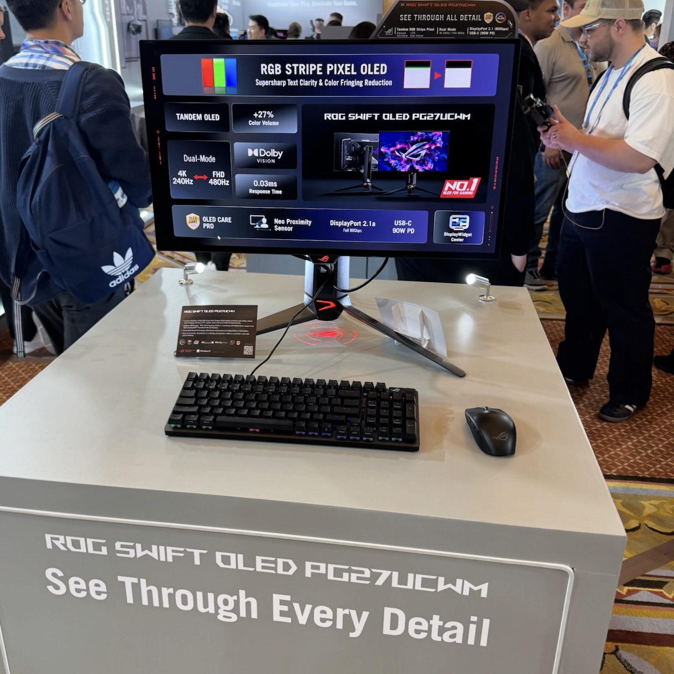 ![](media/asus-oled-ces_2026.jpg)